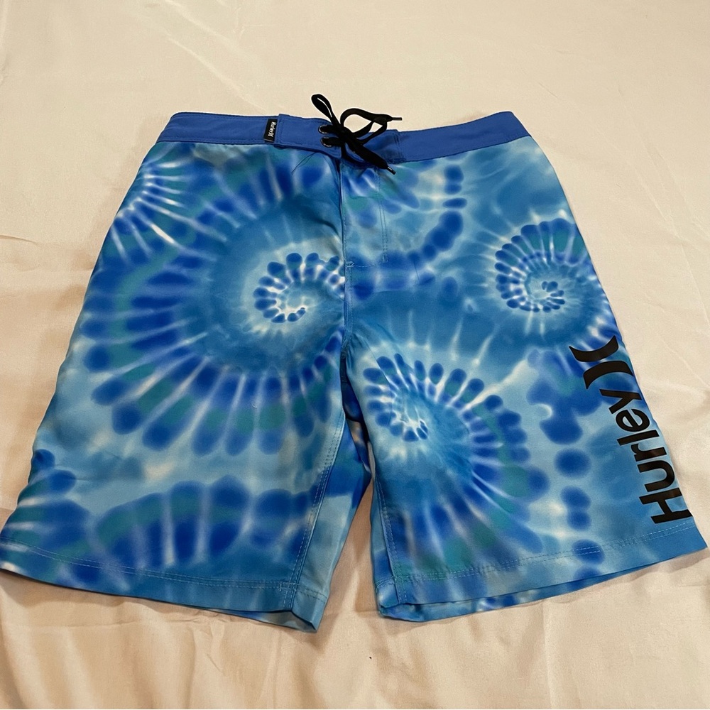 Hurley Boys Blue Tie Dye Board Shorts Swim Trunks Size 12/26 4443-C60